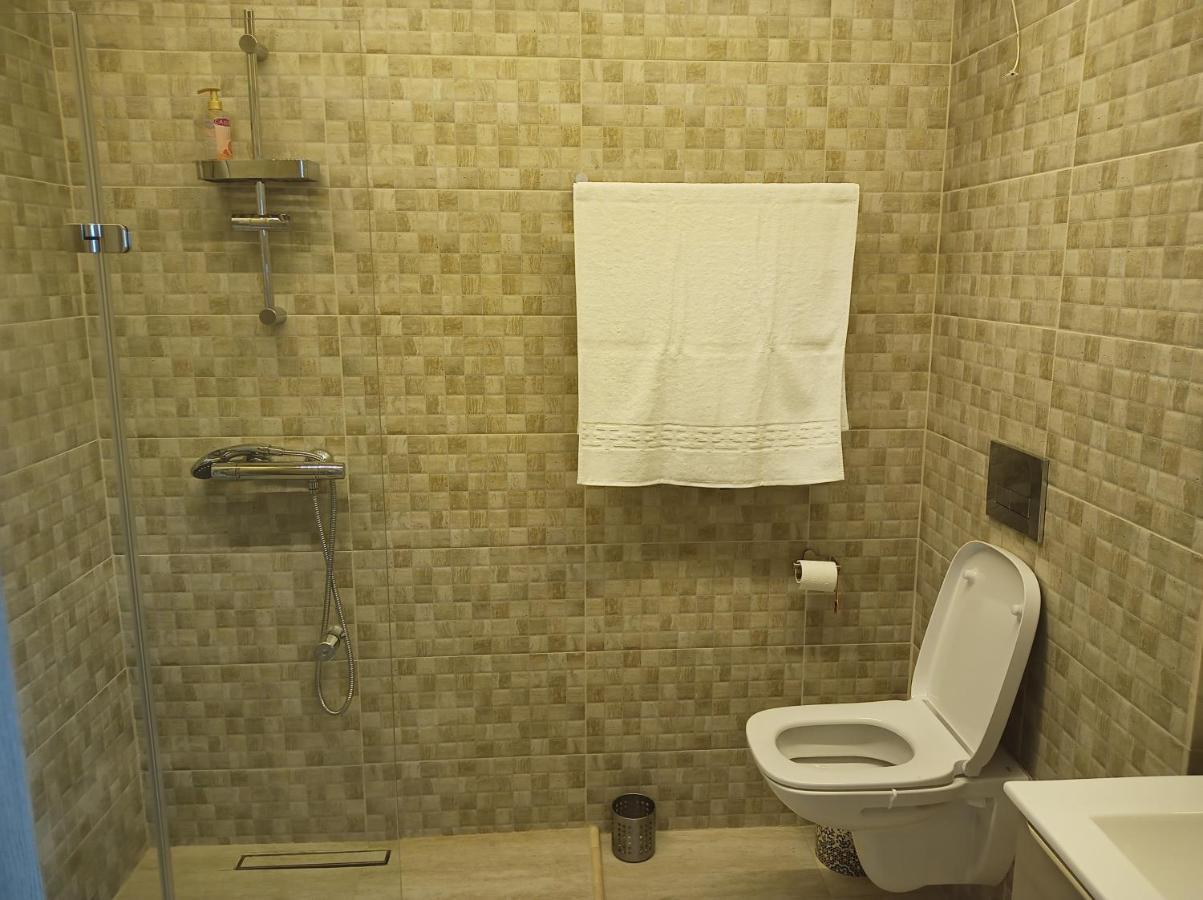 Alex Apartment Floreşti Buitenkant foto